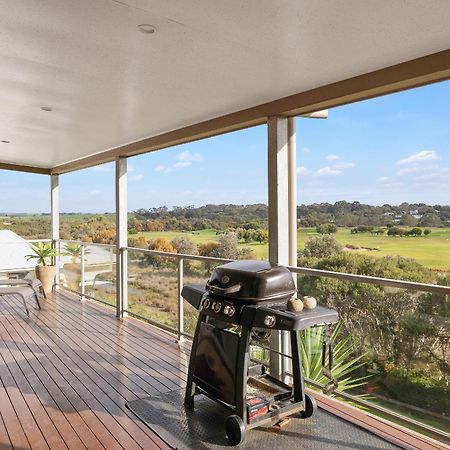 Villa Saltwater Breeze Retreat Cowes Esterno foto